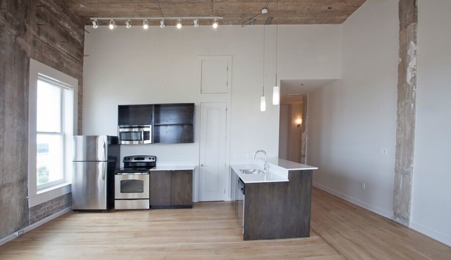 America Bldg Kitchen | Loft 504A - Hub City Lofts