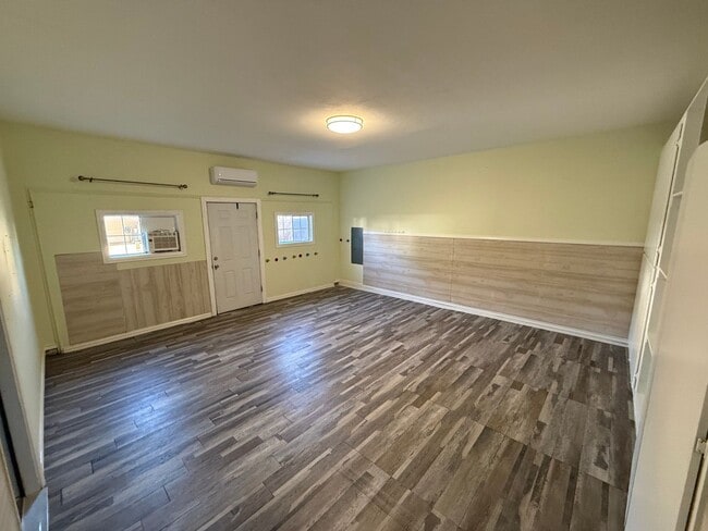 Building Photo - Spacious Home in the Heart of Lewisville – Prime Location Near Parks, Shopping & Dining!