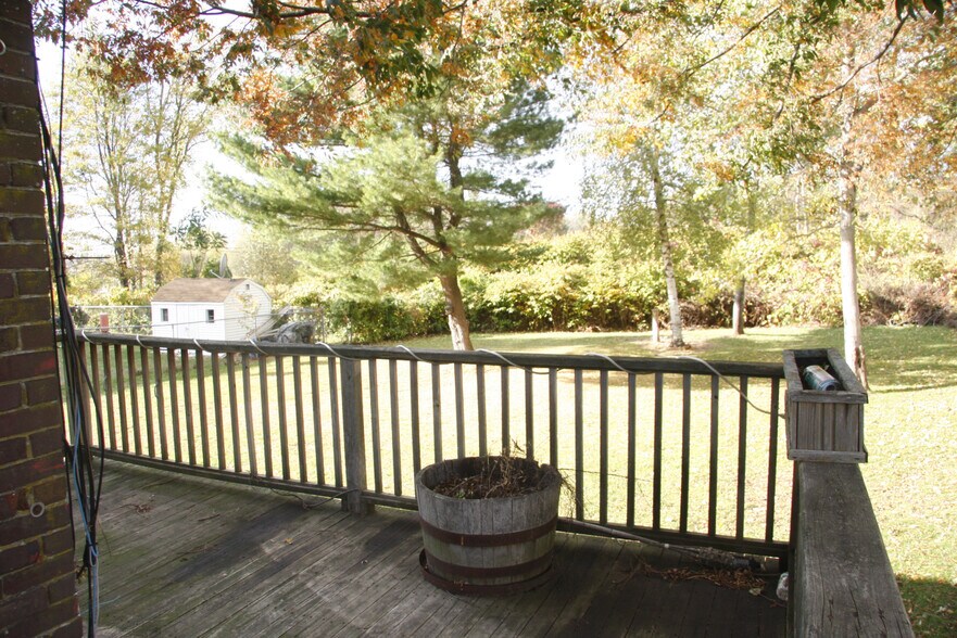 Building Photo - 6 Dragon Ct Cir