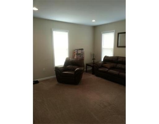 Building Photo - 414 E Central St