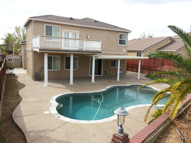 Building Photo - Lovely 5 bedroom Antioch Home