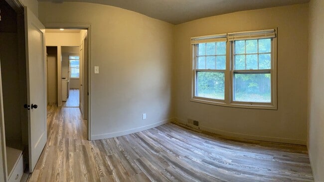 Building Photo - Fourplex Near Downtown Caldwell