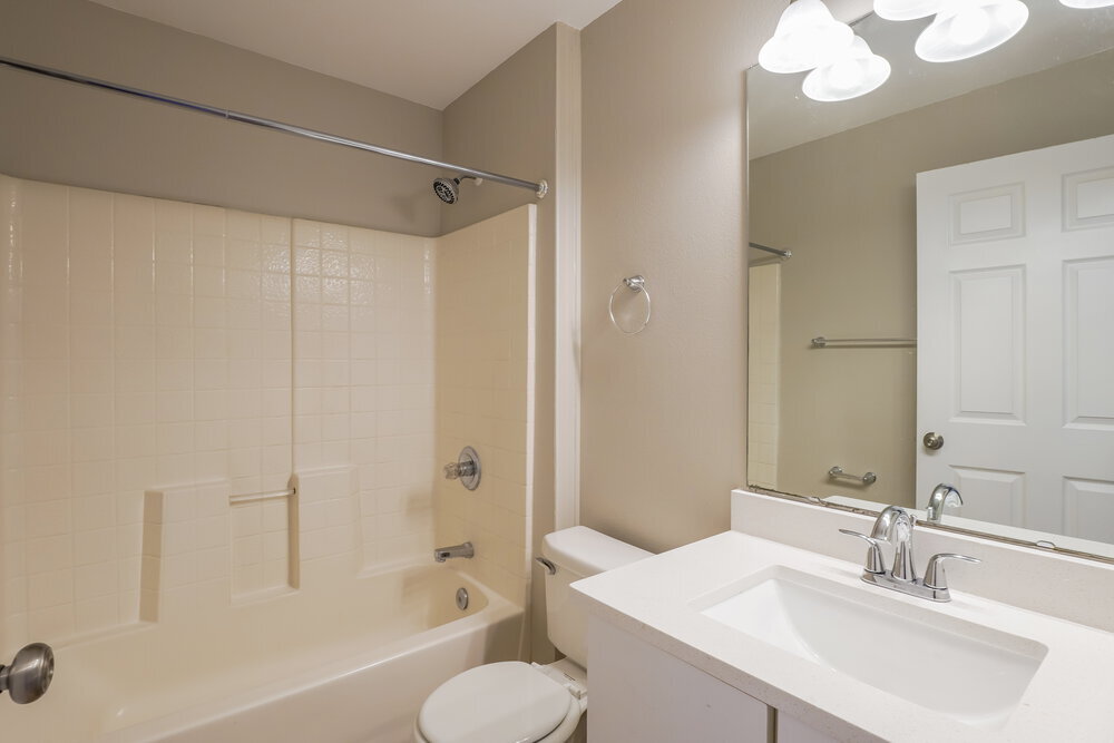 Building Photo - 979 Gascony Ct