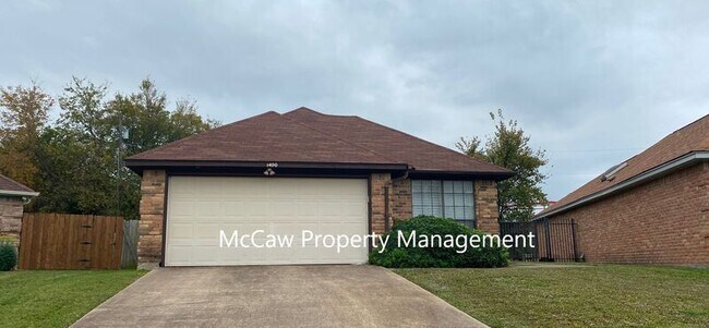 Primary Photo - 1400 Landmark Ct