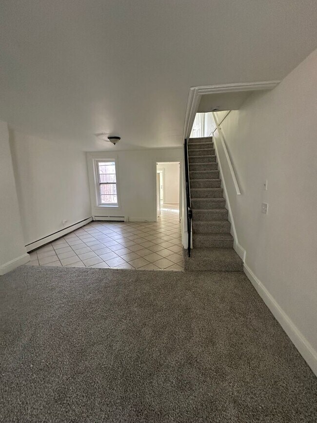 Building Photo - Beautiful 3 bedroom House for rent