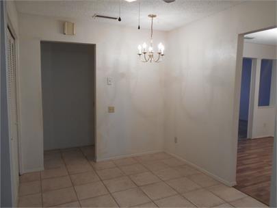 Building Photo - 3315 Kensington Dr