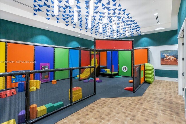 Building Photo - 8525 Crystal Downs Ave