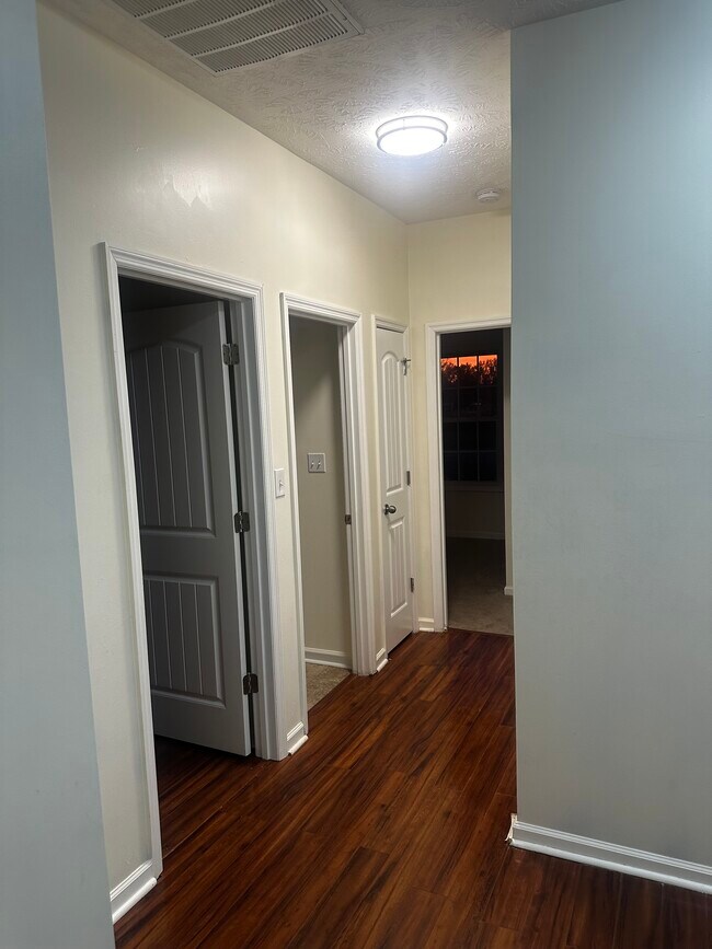 Building Photo - 110 Mingo Dr