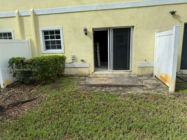 Building Photo - 4030 NW 11th St
