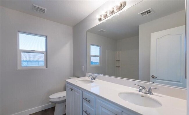 Building Photo - GORGEOUS 4 BEDROOM TWO STORY HOME