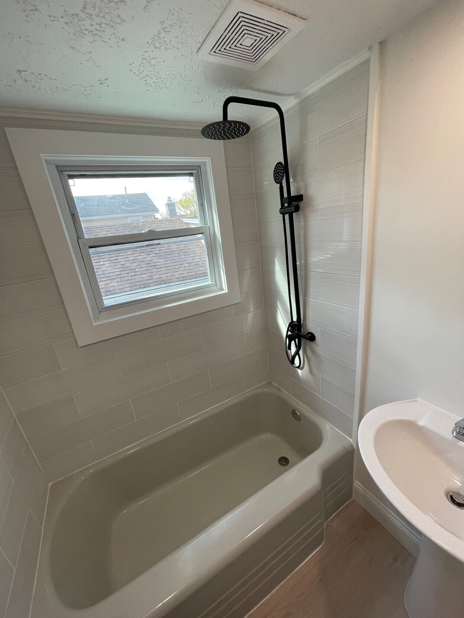 Building Photo - 55 Franklin Ave