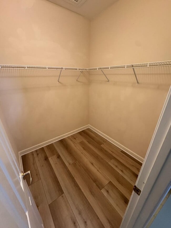 Building Photo - 99 Muirfield Dr