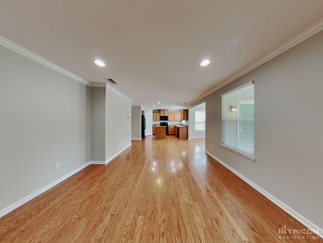 Building Photo - 332 Parmley Ln