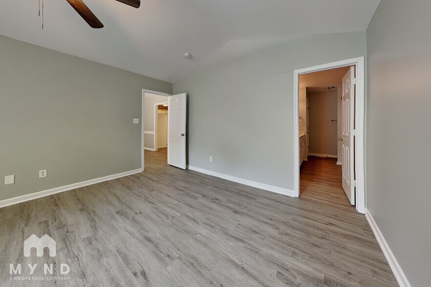 Building Photo - 50 Sapphire Ct