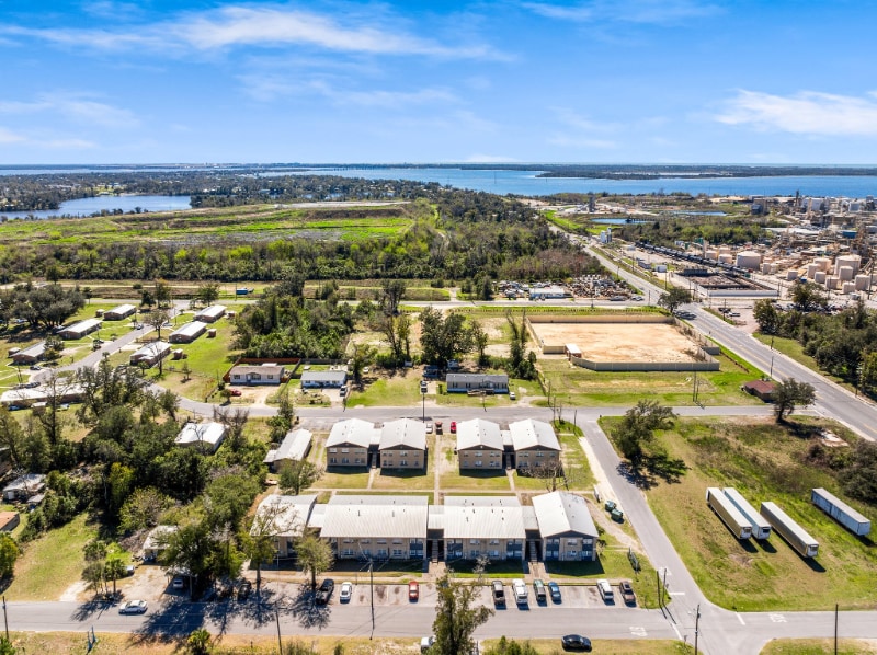 Building Photo - 3519 E 1st Ct