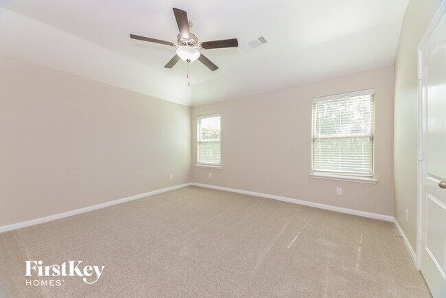 Building Photo - 1505 Kim Loan Dr
