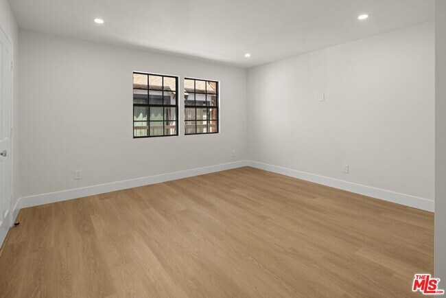 Building Photo - 11759 Gateway Blvd