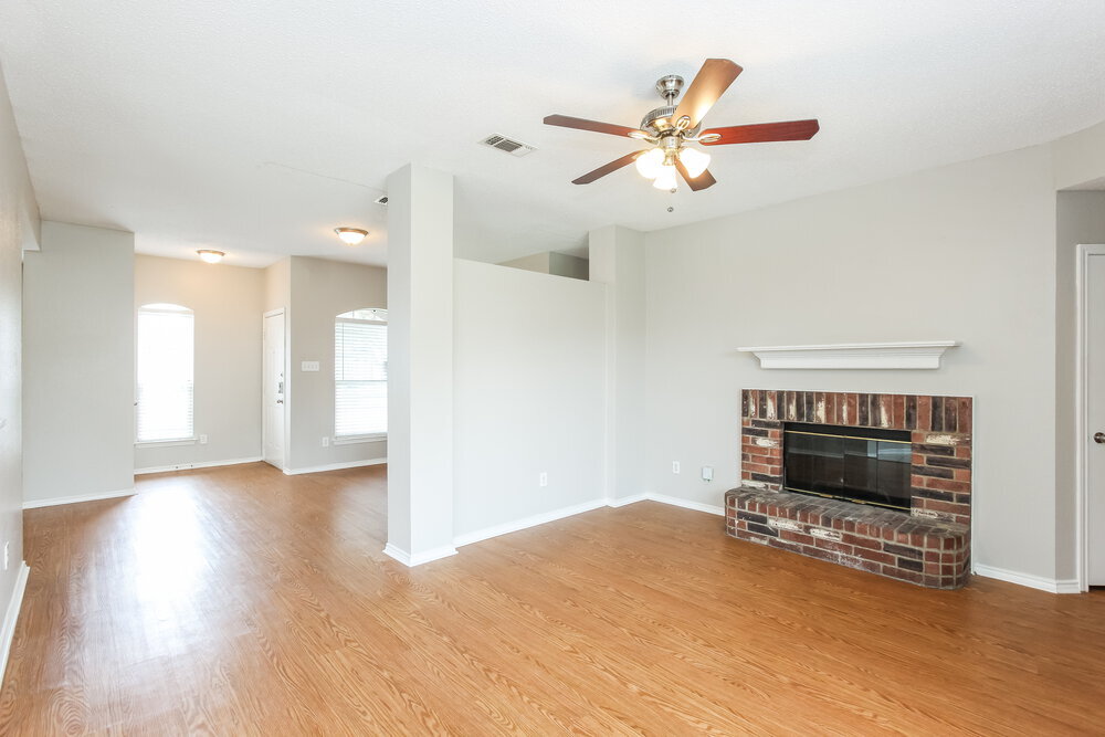 Building Photo - 2717 Bent Brook Dr