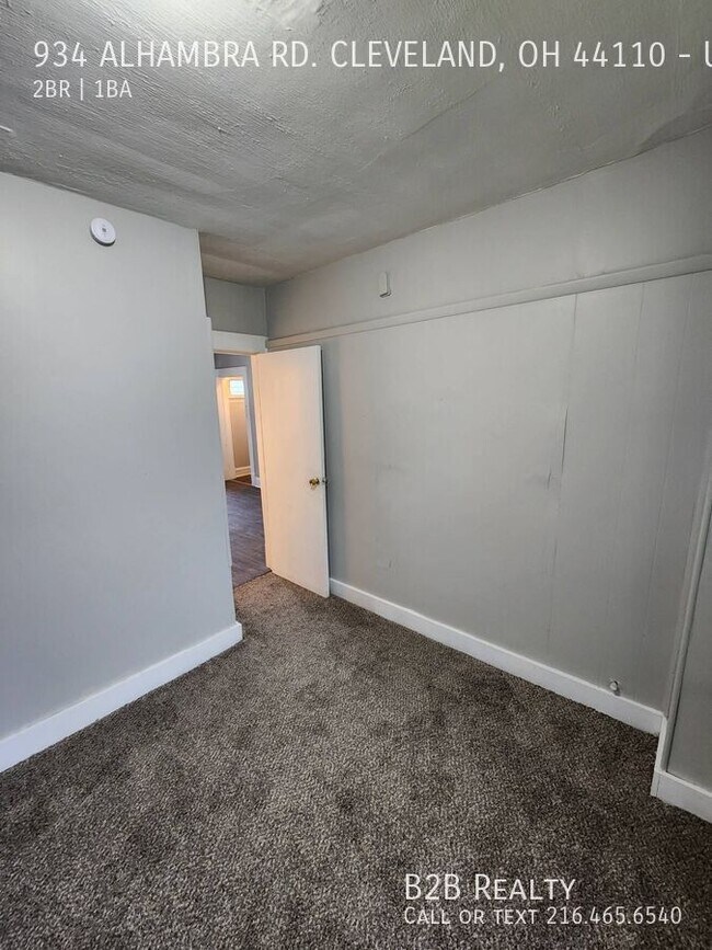 Building Photo - 934 Alhambra Rd