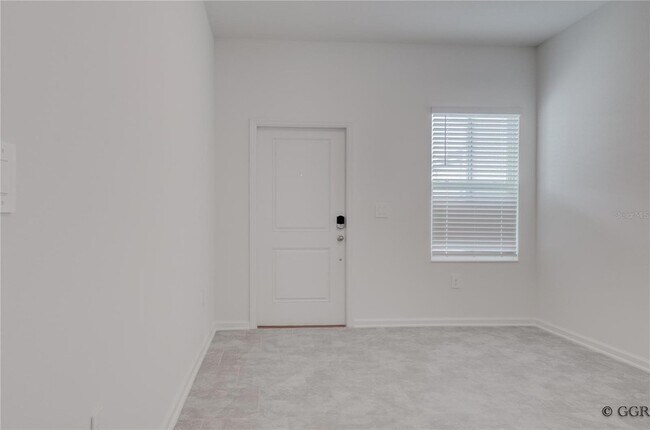 Building Photo - 3290 Laurent Lp