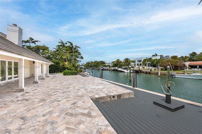 Building Photo - 141 Cape Florida Dr
