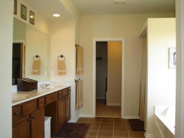 Building Photo - 4440 Brumby Ln