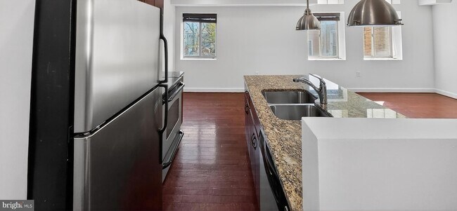 Building Photo - 5405 9th St NW