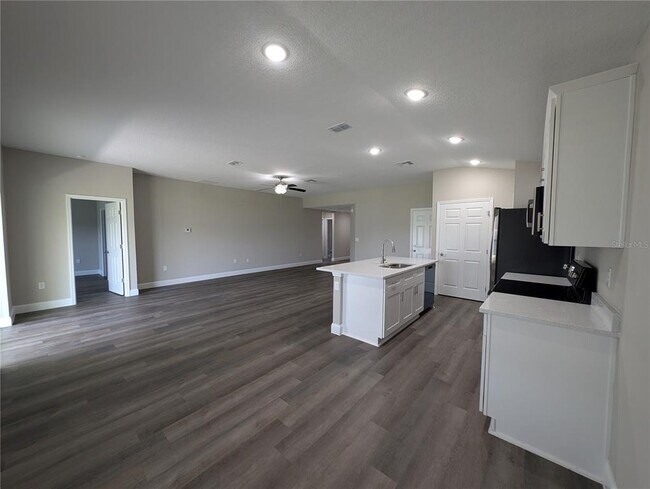 Building Photo - 174 Kroll Ln