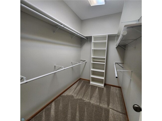 Building Photo - 1172 Eagle Park Dr S