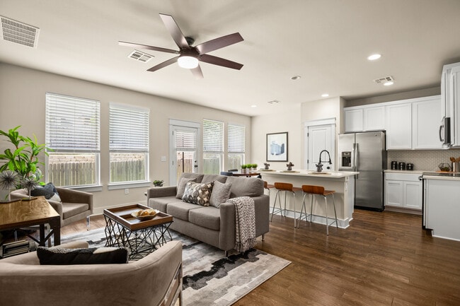 Building Photo - 13501 Metric Blvd