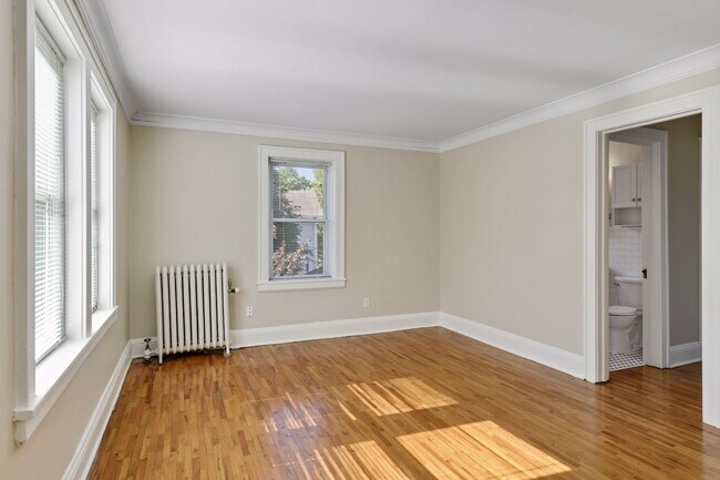 Building Photo - St. Clair