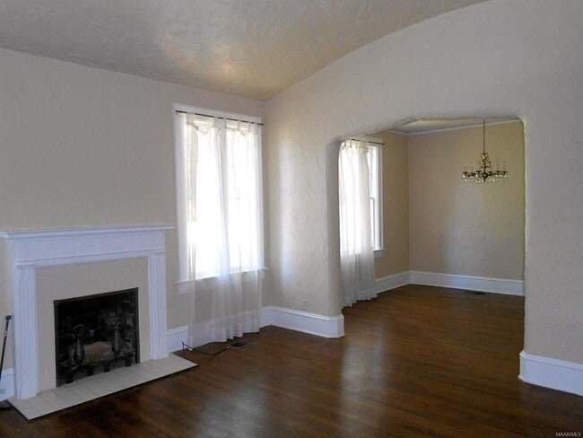 Building Photo - 1458 Watson St