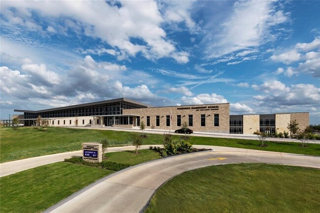 Building Photo - 634 Jane Long Dr