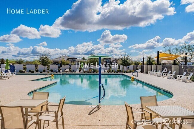 Building Photo - 9504 E Theia Dr