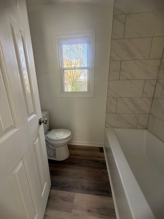 Building Photo - Central Portsmouth