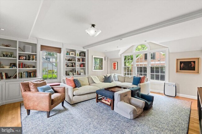 Building Photo - 3701 Blackthorn Ct