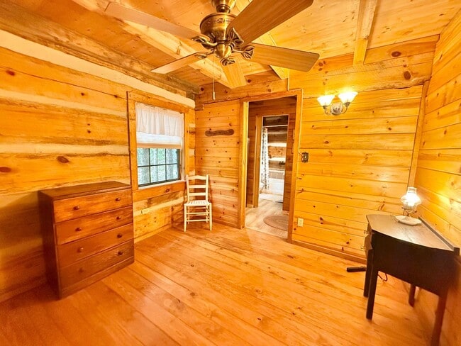 Building Photo - 6233 Steffner Cir