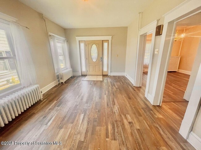Building Photo - 2129 Brown Ave