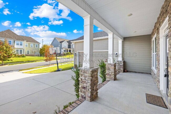 Building Photo - 4004 Petersburg Dr