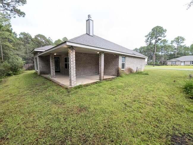 Building Photo - 7246 Siesta St