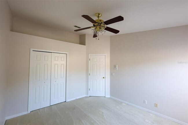 Building Photo - 611 Spring Lake Cir