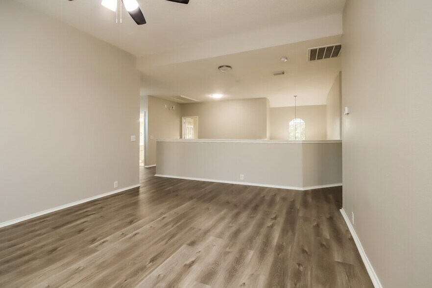 Building Photo - 11003 Sentry Ct