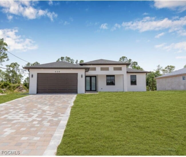 Building Photo - 1105 Jaguar Blvd