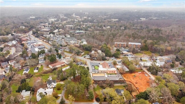 Building Photo - 264 Jones Dr