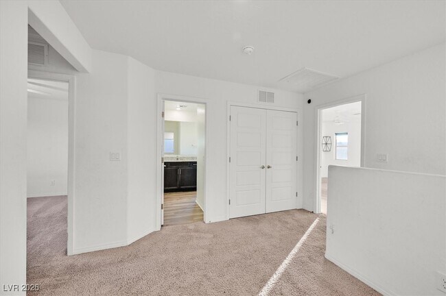 Building Photo - 2212 Langmore St