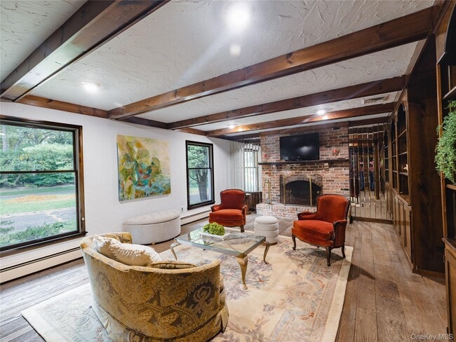 Building Photo - 11 Geralind Dr