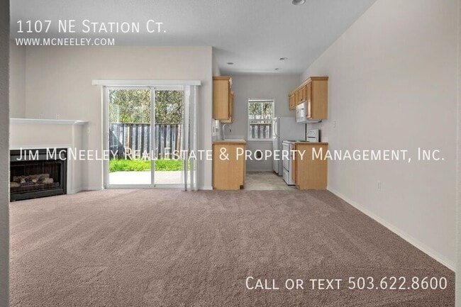 Building Photo - 1107 NE Station Ct