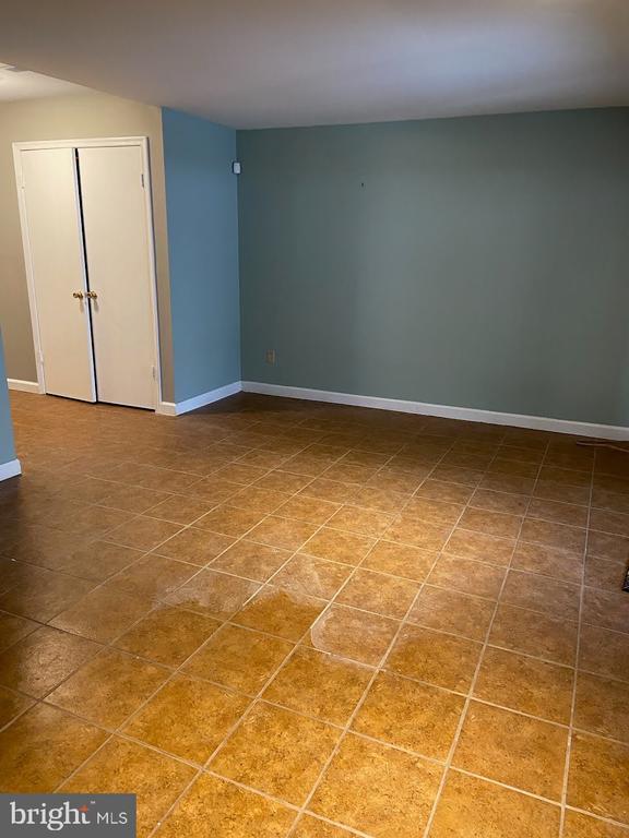 Building Photo - 14618 Cambridge Cir