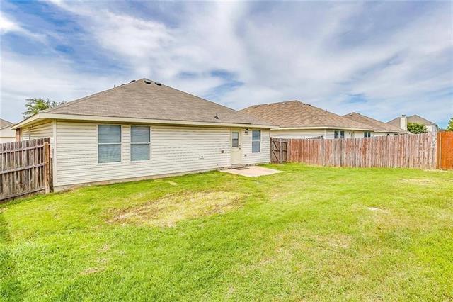 Building Photo - 909 Poncho Ln