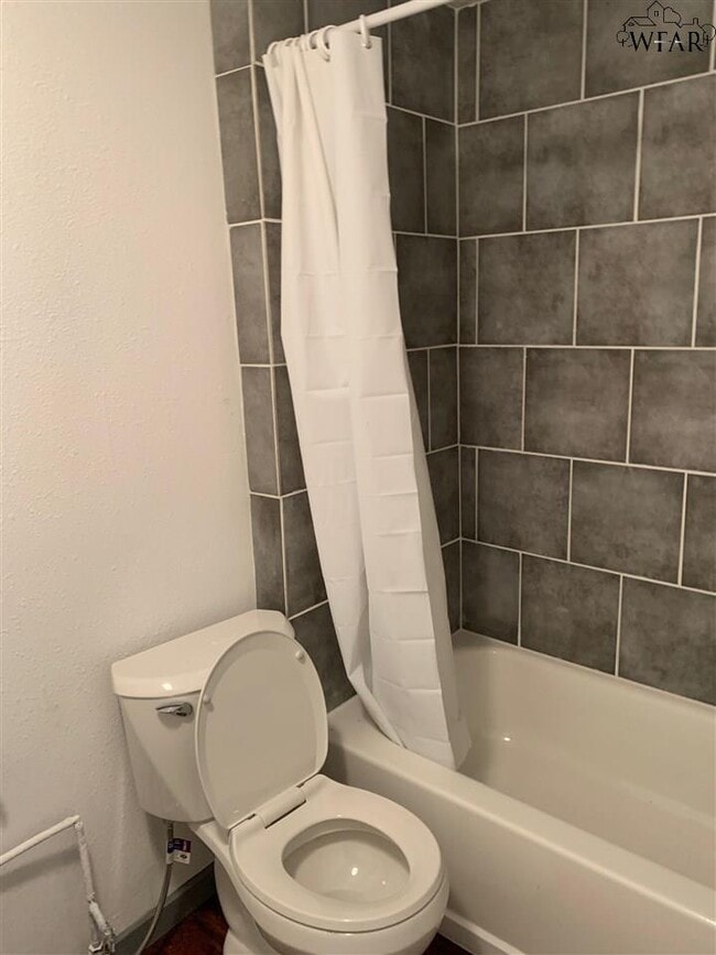 Building Photo - 1704 Pearl Ave